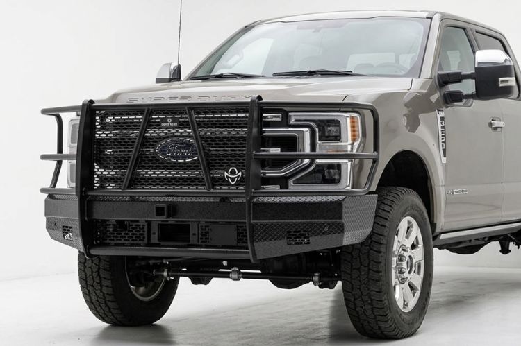 Ford F450/F550 Super Duty with Ranch Hand steel front bumper replacement