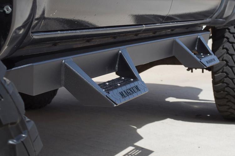 Magnum Raptor Series Dodge Steps