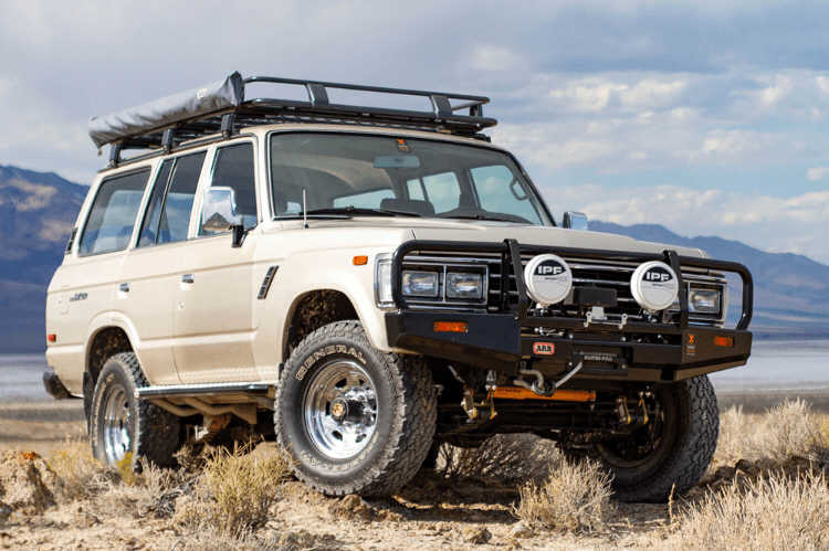 ARB 3410100B Toyota Land Cruiser 1980-1989 Deluxe Front Bumper 60 Series Winch Ready with Grille Guard, Black Powder Coat Finish