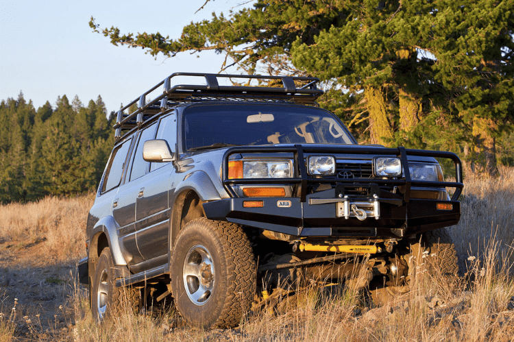 ARB Deluxe Toyota Land Cruiser 80 Series Winch Front Bumper ARB Deluxe Toyota Land Cruiser 80 Series Winch Front Bumper