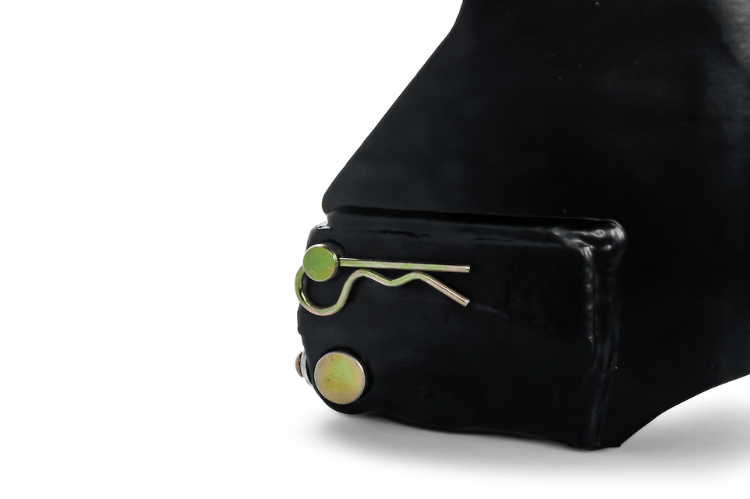 Eaz Lift Gooseneck Adapter 48501 – 15-inch heavy-duty gooseneck hitch adapter for fifth wheel trailers, designed for secure towing