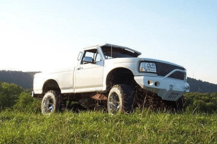 Iron Bull Front Bumper #1 for 1992–1997 Ford F250/F350 Super Duty, featuring a heavy-duty and custom Ford bumper designed for superior protection and rugged off-road performance