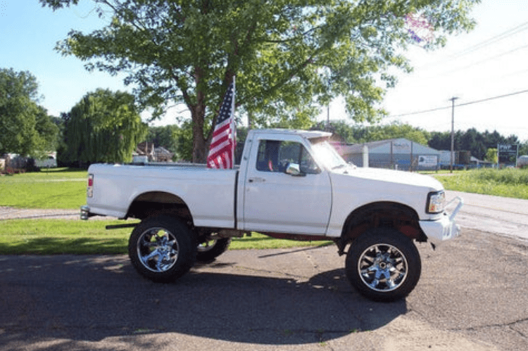 Iron Bull Front Bumper #1 for 1992–1997 Ford F250/F350 Super Duty, featuring a heavy-duty and custom Ford bumper designed for superior protection and rugged off-road performance