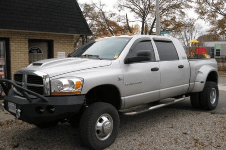 Iron Bull bumper #13 – steel front bumper Dodge Ram 2500/3500 2006–2009, designed for heavy-duty protection and a rugged aftermarket bumper upgrade