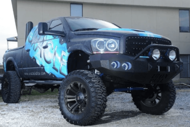 Iron Bull bumper #13 – steel front bumper Dodge Ram 2500/3500 2006–2009, designed for heavy-duty protection and a rugged aftermarket bumper upgrade