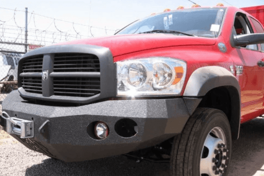 Iron Bull bumper #13 – steel front bumper Dodge Ram 4500/5500 2006–2009 with fender flare adapters, designed for bold style and heavy-duty front-end protection