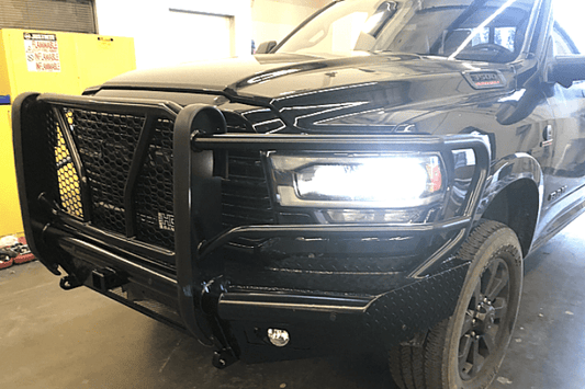 Westin 58-31195 HDX Bandit Front Bumper for 2019-2025 Dodge Ram 2500/3500, black, non-winch design with a durable black finish, providing heavy-duty front-end protection and rugged styling.