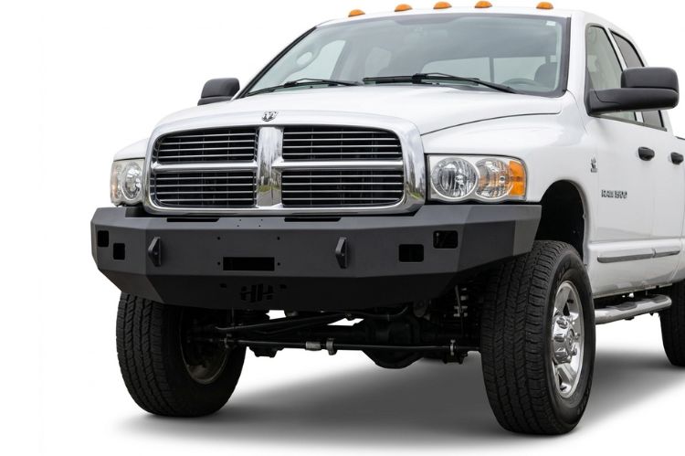 2003–2005 Dodge Ram 2500/3500 heavy‑duty front bumper, aftermarket upgrade engineered for durability, towing support, and rugged off‑road protection.
