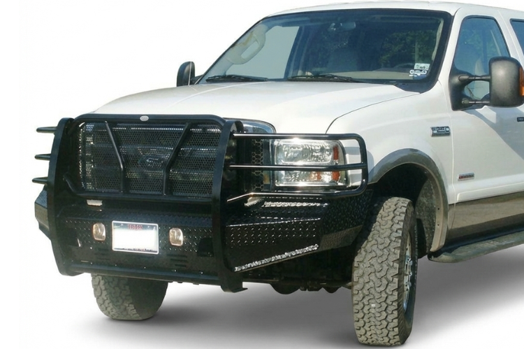Heavy-duty front bumpers designed to protect 2005–2007 Ford F250 and F350 Super Duty