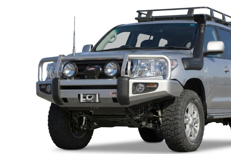 2007–2012 Toyota Land Cruiser collections featuring bumper upgrades and accessories tailored to the vehicle’s rugged platform
