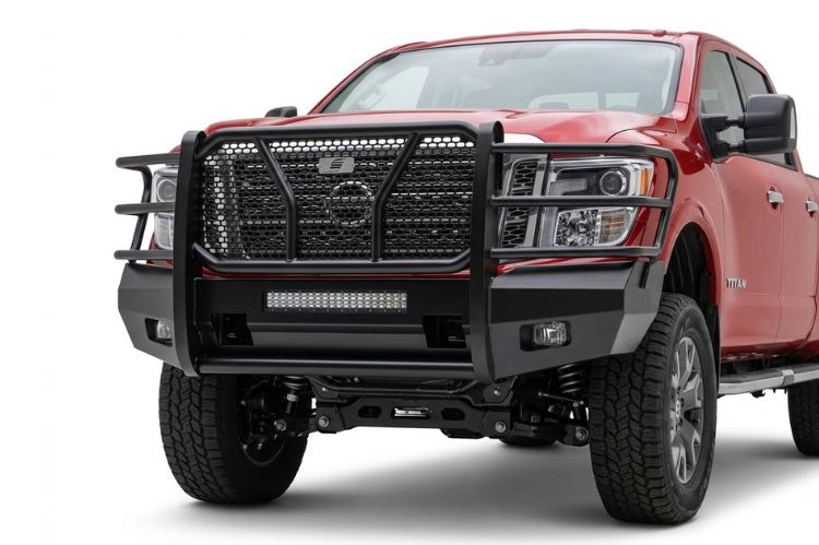 NISSAN TITAN