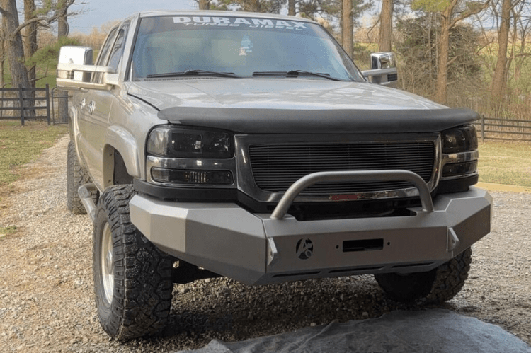 Affordable Offroad Front Bumper for GMC Sierra 2500-3500 (1999-2007) – Modular, Heavy-Duty, and Plain Design for Rugged Performance