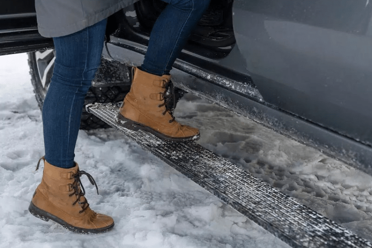 Amp Research PowerStep running boards for 2025 Ram 2500/3500, textured finish