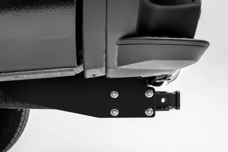 Curt 13902 Dodge Ram 2500/3500 2003-2017 2" Class 3 Multi-Fit Trailer Hitch