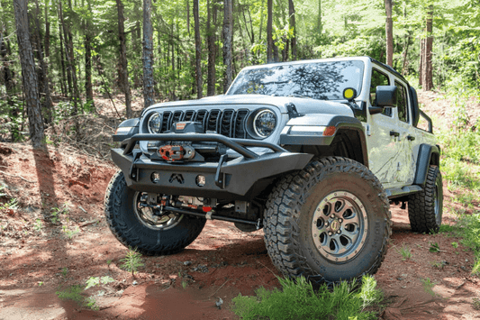 Fab Fours winch bumper with pre-runner guard for Jeep Gladiator JT 2020–2025