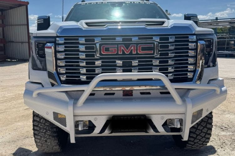 Fab Fours GM24-S6262-1 GMC Sierra 2500/3500 2024-2025  Black Steel Front Bumper with Pre-Runner Guard