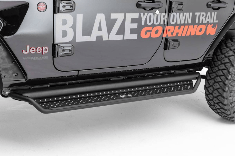 Go Rhino D10080T 1999-2023 GMC Sierra 2500/3500 87" Dominator Xtreme D1 Side Steps - Boards Only