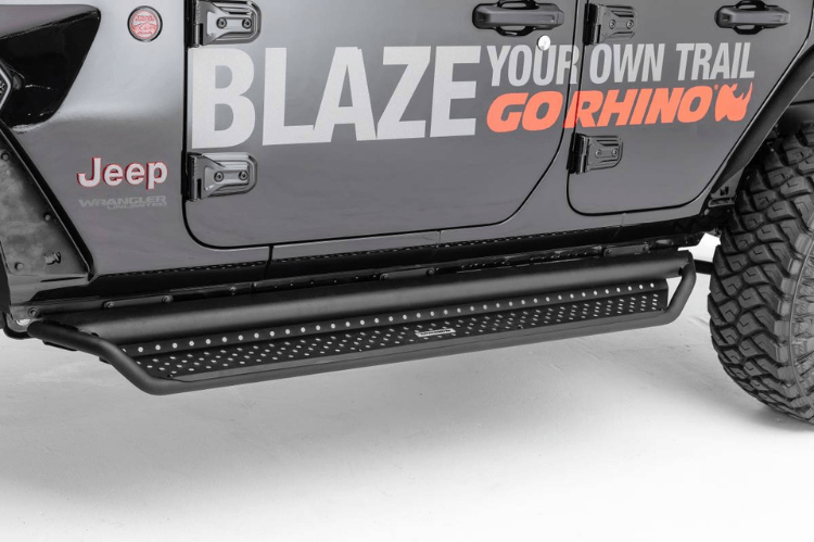 Go Rhino D14052T GMC Sierra 2500HD/3500HD 2007-2019 Dominator Xtreme D1 Side Steps with Rocker Panel Mounting Bracket Kit