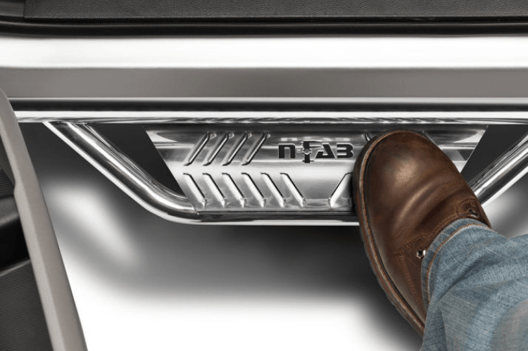 N-Fab HPC1575CC-SS GMC Sierra 2500HD/3500HD 2015-2016 Podium SS Steps Crew Cab