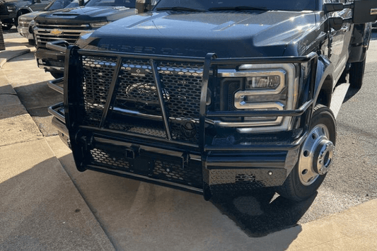 Aftermarket front bumper Ranch Hand FBF231BLR for Ford Super Duty trucks