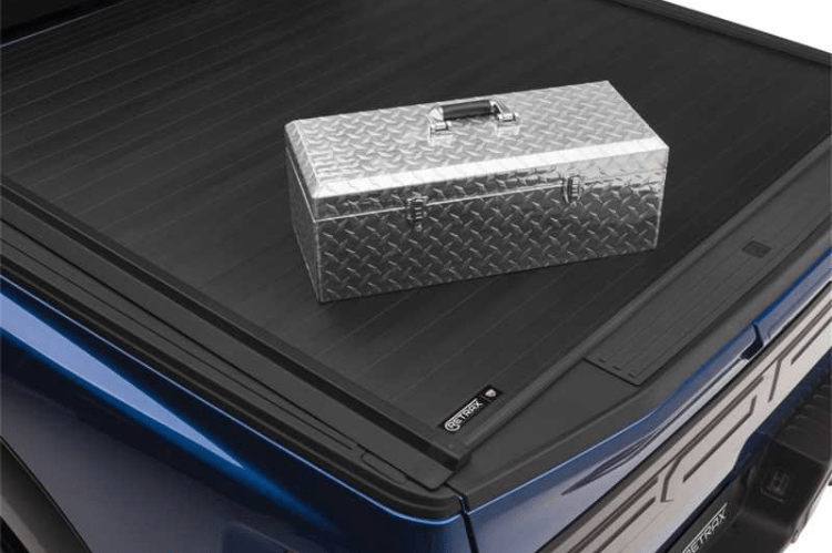Retrax IX 1999-2006 GMC Sierra 2500/3500 6'6" Tonneau Cover 30402