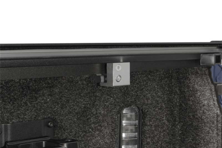 Retrax IX 1999-2006 GMC Sierra 2500/3500 6'6" Tonneau Cover 30402