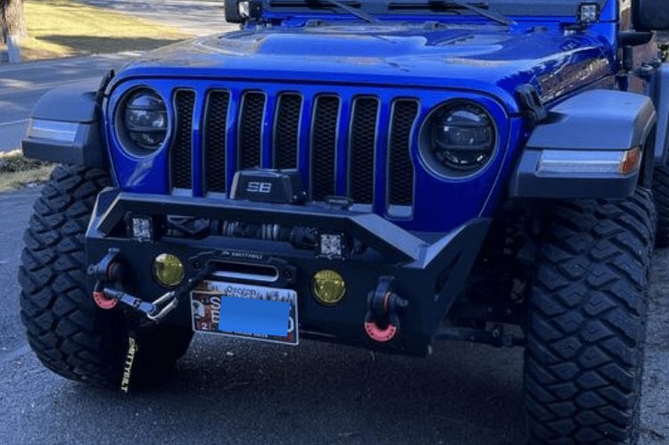 Magnum Raptor Series Jeep Gladiator Front Bumper 2020-2024 FBM22JPN-RT Stubby Winch Ready with RT Series Light Bracket