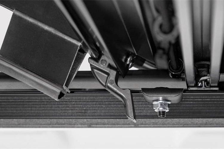 ACCESS® LoMax Hard Tri-Fold 2008-2016 Ford F250/F350/F450 Super Duty 6'8" Tonneau Cover B1010039