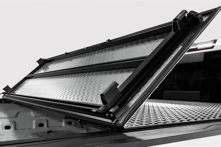 ACCESS® LoMax Hard Tri-Fold 2008-2016 Ford F250/F350/F450 Super Duty 6'8" Tonneau Cover B1010039