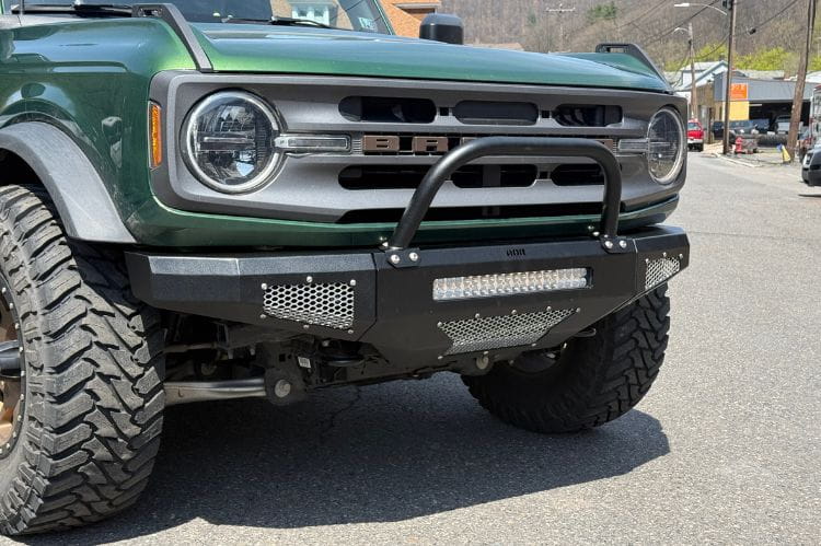 Affordable Offroad bumper 200-8020 for 2021-2026 Ford Bronco with lights and bullbar durable Affordable Offroad Bronco bumper