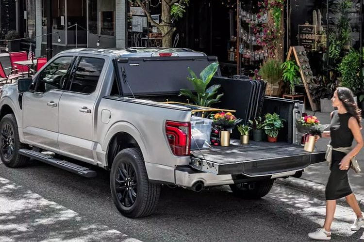BAK Industries BAKFlip MX4 hard folding tonneau cover 448311 for 2008-2016 Ford F250/F350 Super Duty durable bed cover