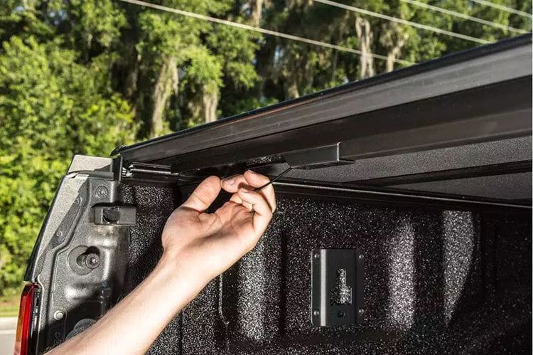 BAKFlip MX4 2020-2025 Chevy Silverado 2500/3500 8' Tonneau Cover 448134