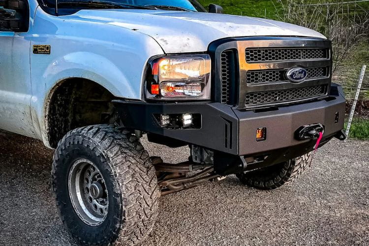 Steel truck bumper Chassis Unlimited Octane CUB940191 black front bumper with winch mount for 1999-2004 Ford F250/F350 Super Duty