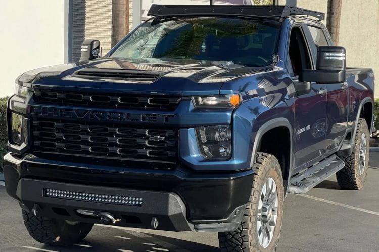 Chassis Unlimited ProLite Series Front Bumper Texture Black CUB990555 safely upgrades a 2020-2023 Chevy Silverado 2500/3500 truck