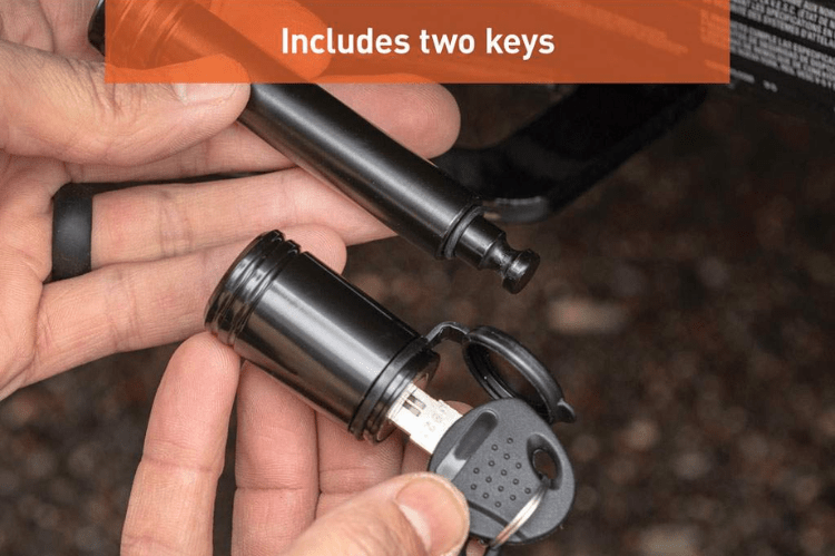 Hitch receiver lock 23518 by Curt – 5/8" heavy-duty pin for trailer hitch security