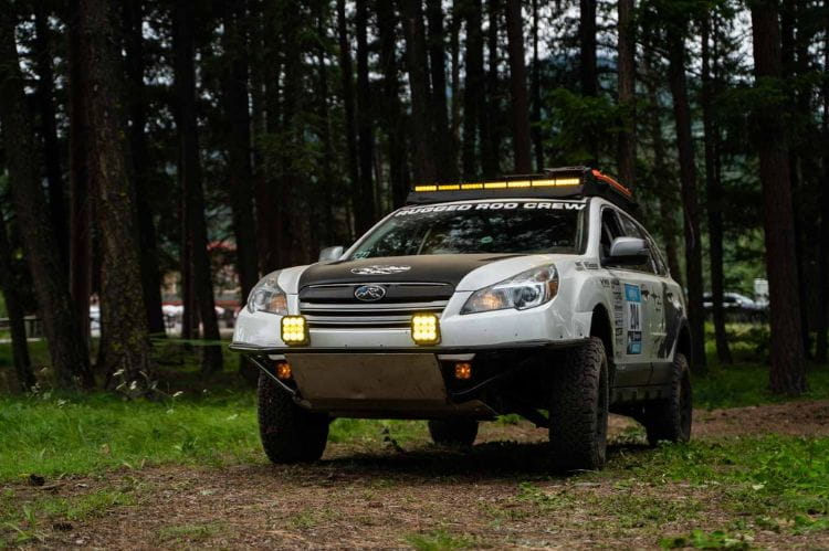 Amber light bar DD5056 by Diode Dynamics provides a creative, warm glow for this 42-inch professional off-road truck mount 
