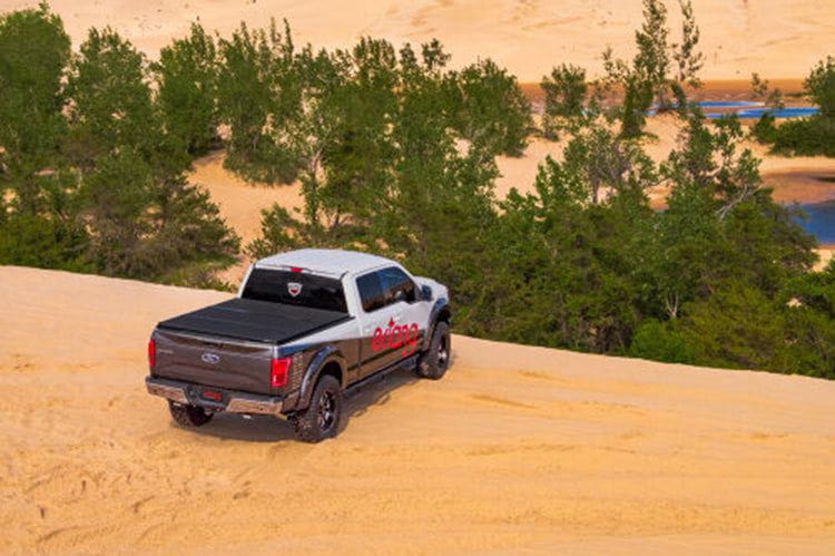Extang Solid Fold 2.0 2020-2023 Chevy Silverado 2500/3500 6'9" Tonneau Cover w/out Factory Side Storage 83653