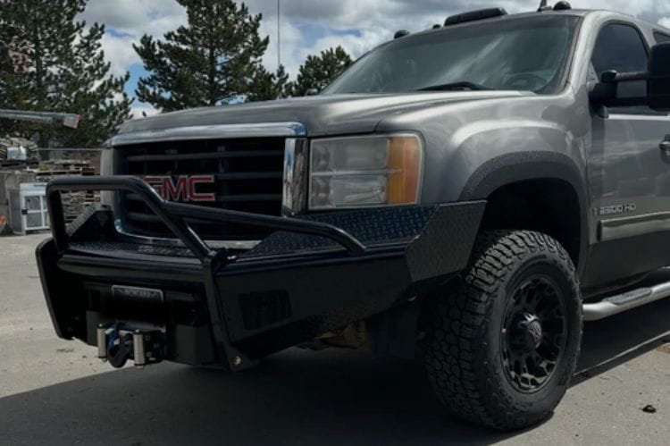 Fab Fours GMC Sierra 2500/3500 2007.5-2010 Front Bumper with Pre-Runner Guard GM08-S2162-1