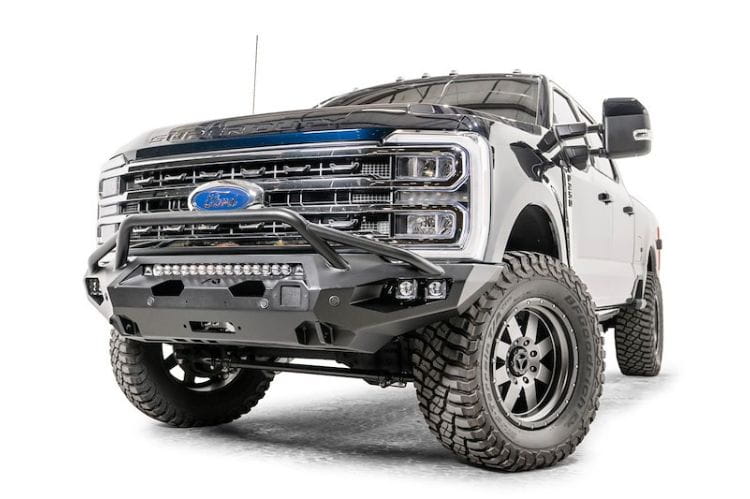 Off-road front bumper with pre-runner guard by Fab Fours for Ford F250/F350 Superduty 2023-2025 – Model FS23-X5952-1