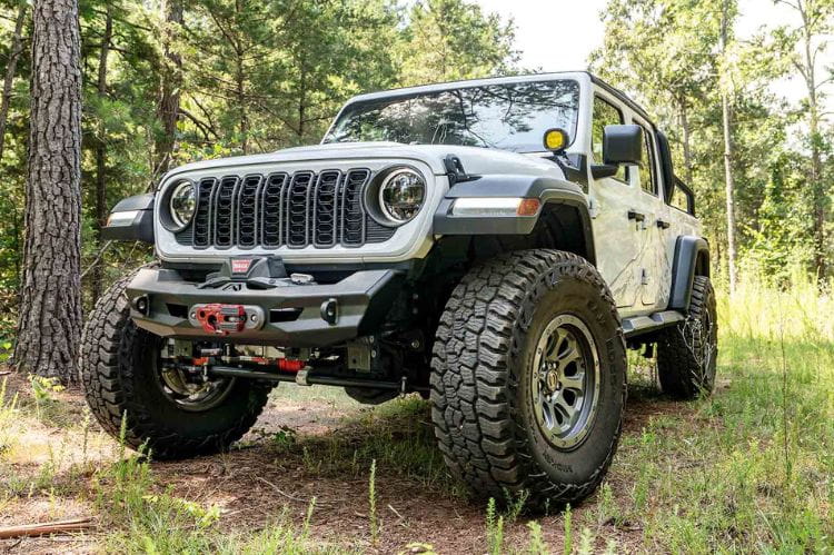 Fab Fours Ghost Stubby front winch bumper JL24-B5152-1 for 2018–2025 Jeep Wrangler JL with compact off-road design