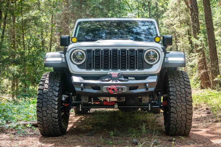 Fab Fours Ghost Stubby front winch bumper JL24-B5152-1 for 2018–2025 Jeep Wrangler JL with compact off-road design