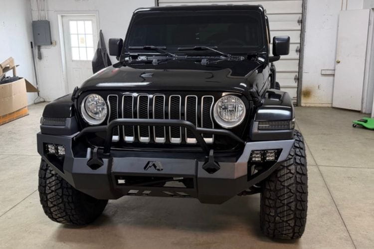 Fab Fours JL18-D4652-1 Jeep Wrangler JL 2018-2023 Vengeance Front Bump
