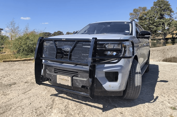 Frontier Truck Gear Grille Guard 200-11-8004 installed on 2018–2026 Ford Expedition
