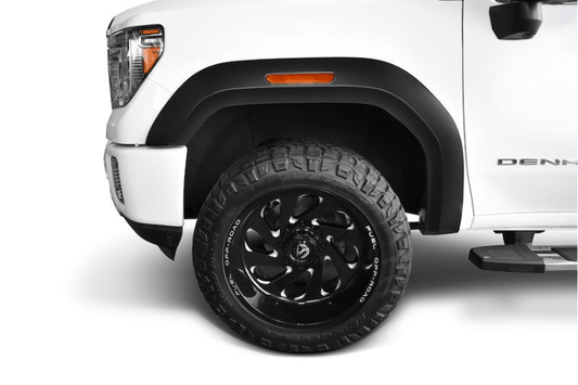 Husky Liner pocket style fender flares 2804987 for 2020–2026 GMC Sierra 2500HD/3500HD, heavy-duty protection with bold styling.