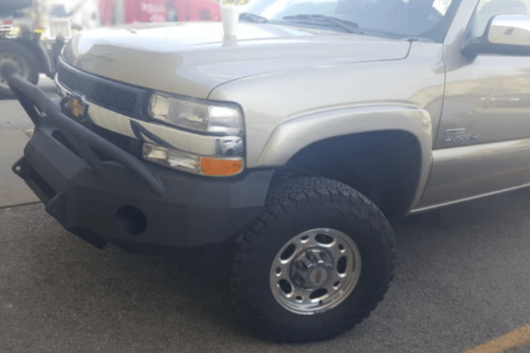 Iron Bull heavy duty front bumper for 2000-2002 Chevy Silverado 2500/3500, rugged steel design for maximum protection and upgrade