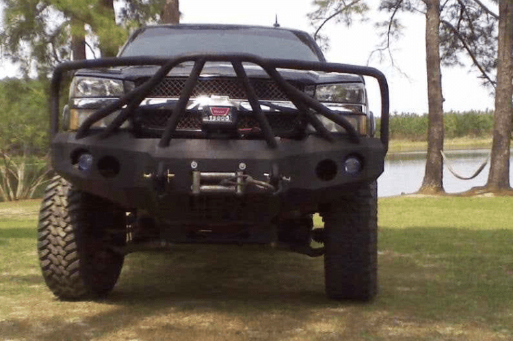 Iron Bull aftermarket front bumper for 2003-2007 Chevy Silverado 2500/3500, heavy-duty steel construction with bold upgrade design.