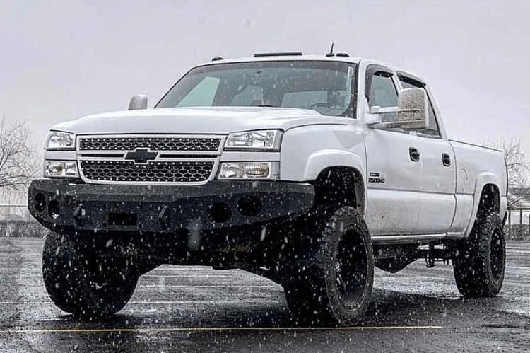 Iron Bull aftermarket front bumper for 2003-2007 Chevy Silverado 2500/3500, heavy-duty steel construction with bold upgrade design.