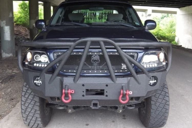 This offroad front bumper #20 from Iron Bull gives your 1997-2003 Ford F150 maximum structural defense on wild backcountry