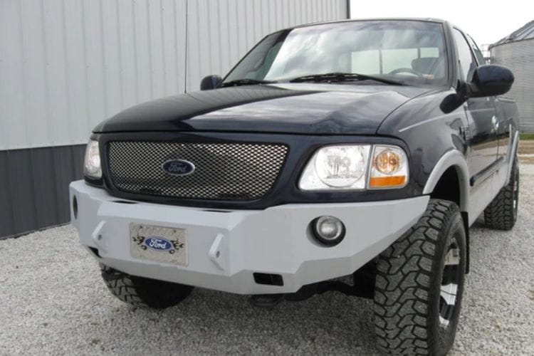 This offroad front bumper #20 from Iron Bull gives your 1997-2003 Ford F150 maximum structural defense on wild backcountry