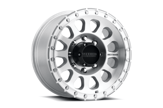 Method Race Wheels MR31578587300 with machined clear coat finish for Ford F250/F350 Super Duty 1999–2020 – durable custom off-road wheels for trucks